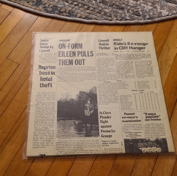 Jethro Tull Thick as a Brick vintage vinyl record album black gold LP - Picture 5 of 9